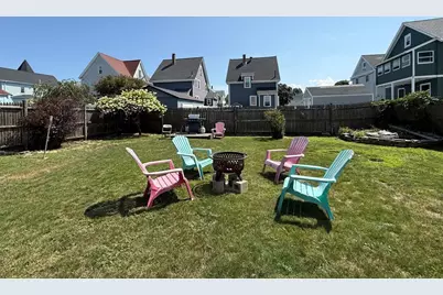 7 Pembroke St, Medford, MA 02155 - Photo 37