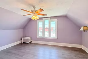 7 Pembroke St, Medford, MA 02155 - Photo 17