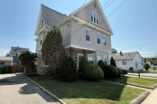 7 Pembroke St, Medford, MA 02155 - Photo 1