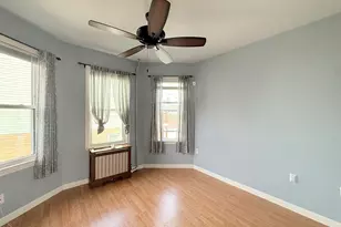 7 Pembroke St, Medford, MA 02155 - Photo 11