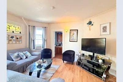 7 Pembroke St, Medford, MA 02155 - Photo 29