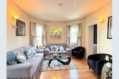 7 Pembroke St, Medford, MA 02155 - Photo 27