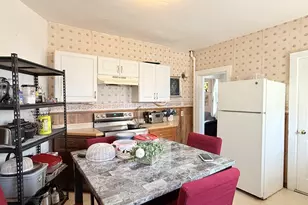 7 Pembroke St, Medford, MA 02155 - Photo 33