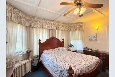 7 Pembroke St, Medford, MA 02155 - Photo 25