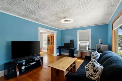 7 Lawrence St #B, Beverly, MA 01915 - Photo 5