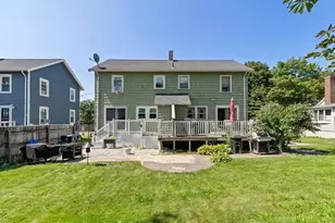 7 Lawrence St, Beverly, MA 01915 - Photo 27