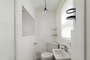 7 Lawrence St, Beverly, MA 01915 - Photo 15