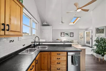 17 Millett St #3, Gloucester, MA 01930 - Photo 13