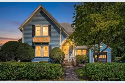 26 Hartford St, Bedford, MA 01730 - Photo 33