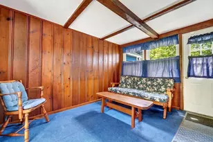 26 Hartford St, Bedford, MA 01730 - Photo 9
