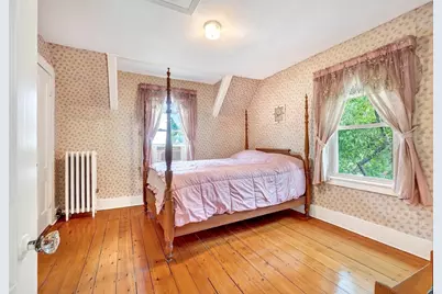 26 Hartford St, Bedford, MA 01730 - Photo 17