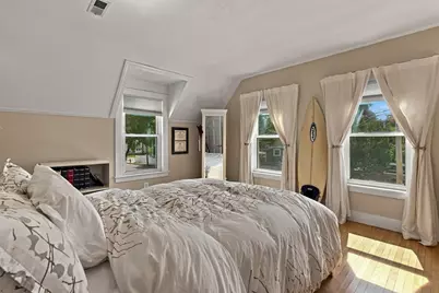 18 Jackson St, Newburyport, MA 01950 - Photo 33