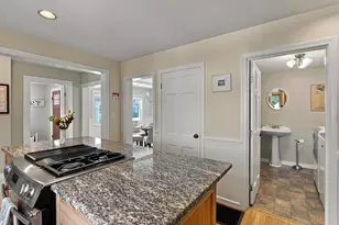 18 Jackson St, Newburyport, MA 01950 - Photo 17