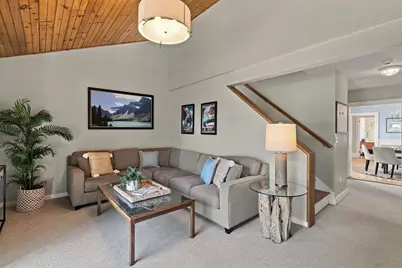 18 Jackson St, Newburyport, MA 01950 - Photo 21