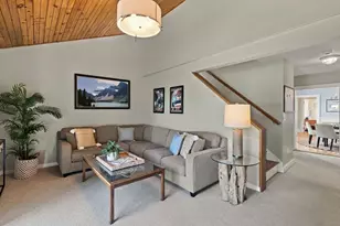 18 Jackson St, Newburyport, MA 01950 - Photo 21
