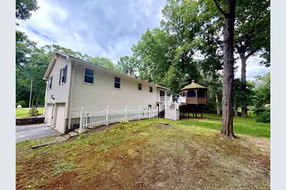 908 Burts Pit Rd, Northampton, MA 01062 - Photo 5