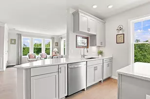 4 Francis Dr, Andover, MA 01810 - Photo 3