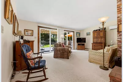 8 Colgate Rd, Beverly, MA 01915 - Photo 9