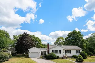 7 Eugley Park W, North Reading, MA 01864 - Photo 3