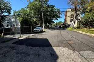 179 Hebron St, Boston, MA 02126 - Photo 27