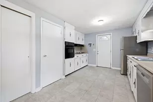 47 W Shore Rd, Holbrook, MA 02343 - Photo 7