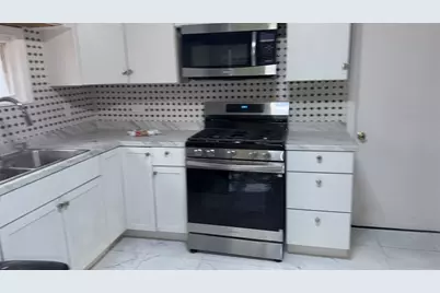 1246 Somerset Ave #1, Taunton, MA 02730 - Photo 1