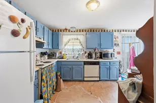 35 Sheri Ln, Agawam, MA 01001 - Photo 5
