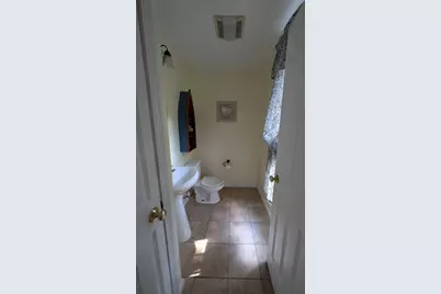 38 Lake St, Spencer, MA 01562 - Photo 15