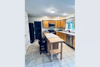 38 Lake St, Spencer, MA 01562 - Photo 3