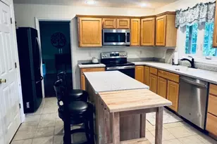 38 Lake St, Spencer, MA 01562 - Photo 3