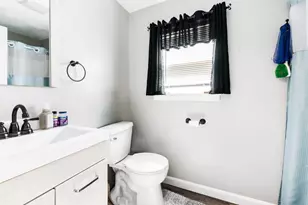 19 Jade, Derry, NH 03038 - Photo 25