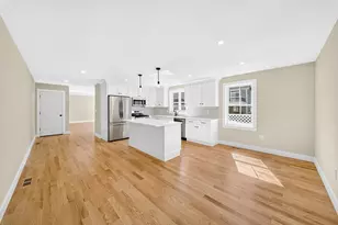 57 Bellflower Rd, Billerica, MA 01821 - Photo 7
