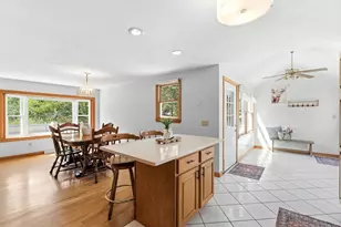 1251 Shawsheen St, Tewksbury, MA 01876 - Photo 5