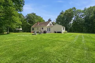 35 Charles St, Hampden, MA 01036 - Photo 3