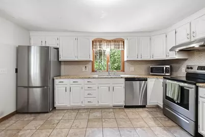 35 Charles St, Hampden, MA 01036 - Photo 11