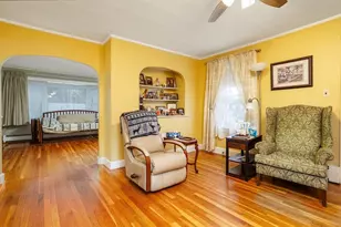38 Woodland St, Methuen, MA 01844 - Photo 9