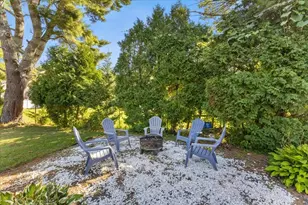 16 Green Meadow Dr, Acushnet, MA 02743 - Photo 9