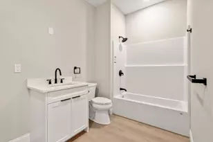 7 Cross St, Wilmington, MA 01887 - Photo 15