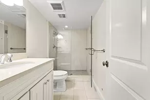 31 Kesseler Way, Newton, MA 02467 - Photo 15