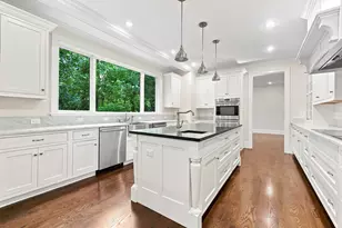 31 Kesseler Way, Newton, MA 02467 - Photo 3