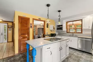 14 Woodview Dr, Lakeville, MA 02347 - Photo 7
