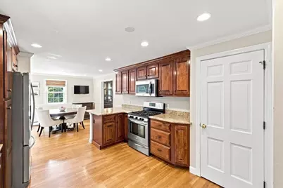 19 Snyder Rd, Medfield, MA 02052 - Photo 9