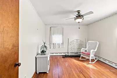 4 Washington Street, Milford, MA 01757 - Photo 15