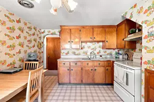 4 Washington St, Milford, MA 01757 - Photo 21