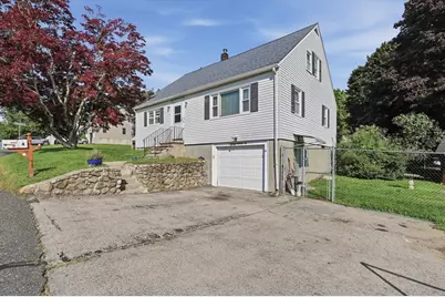 4 Washington Street, Milford, MA 01757 - Photo 1