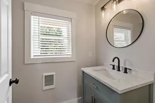 460 Pleasant St, Gardner, MA 01440 - Photo 19