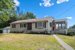 29 Rosedale Ave, North Andover, MA 01845 - Photo 1