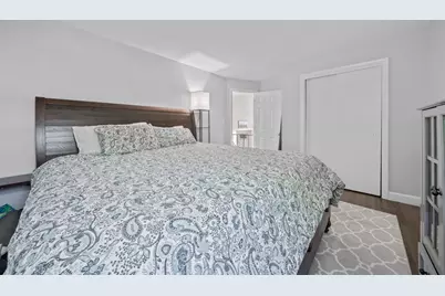 11 Virginia Cir, Randolph, MA 02368 - Photo 9