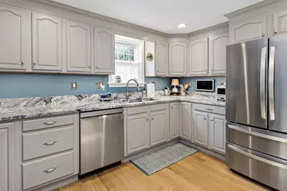 195 Falmouth Rd #3F, Mashpee, MA 02649 - Photo 9