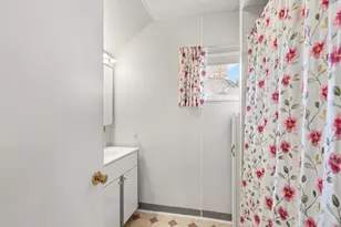 6 Groveland St, Haverhill, MA 01830 - Photo 35